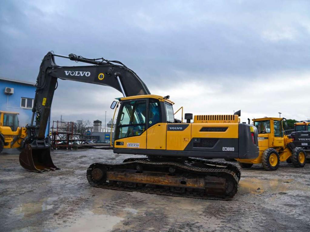 Volvo EC300D NL Photo 2