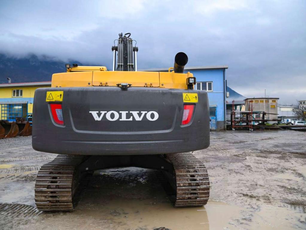 Volvo EC300D NL Photo 5