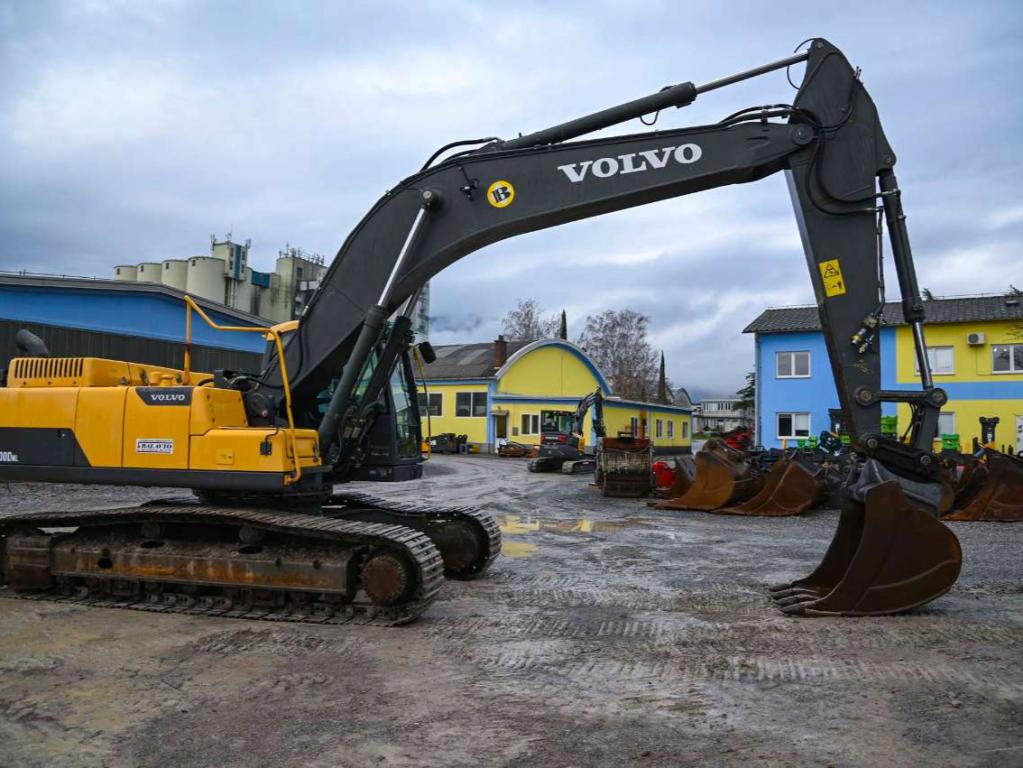 Volvo EC300D NL Photo 8