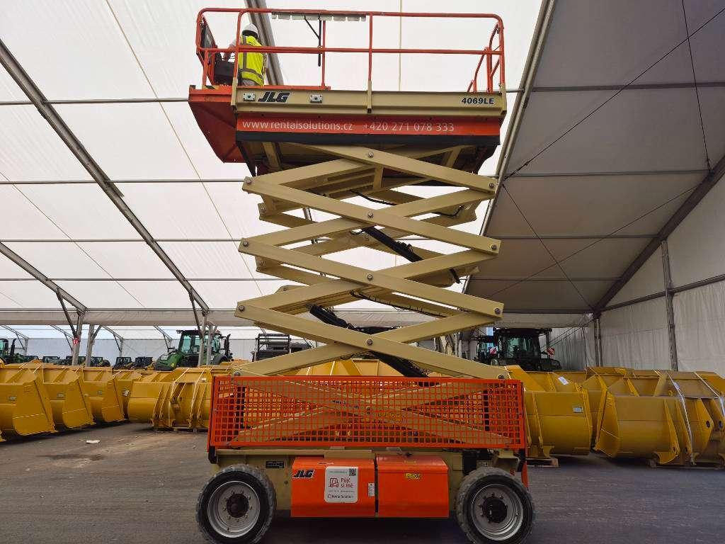 JLG 4096 LE (Multiple units available) Photo 10