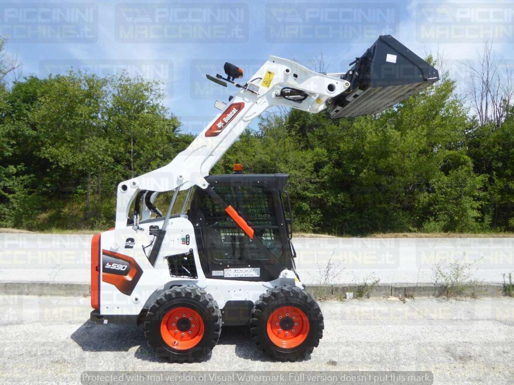Bobcat S590 HF Photo 10