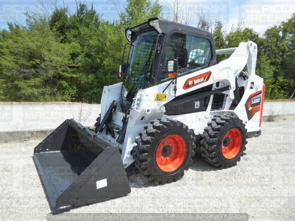 Bobcat S590 HF Photo 2
