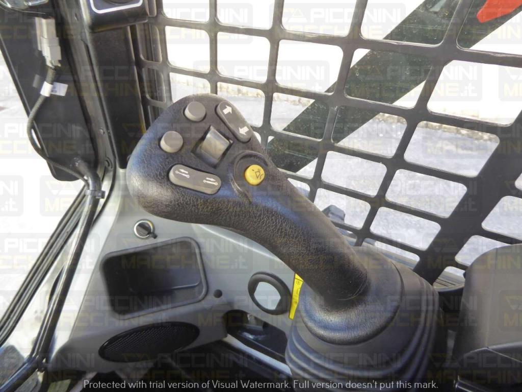 Bobcat S590 HF Photo 21