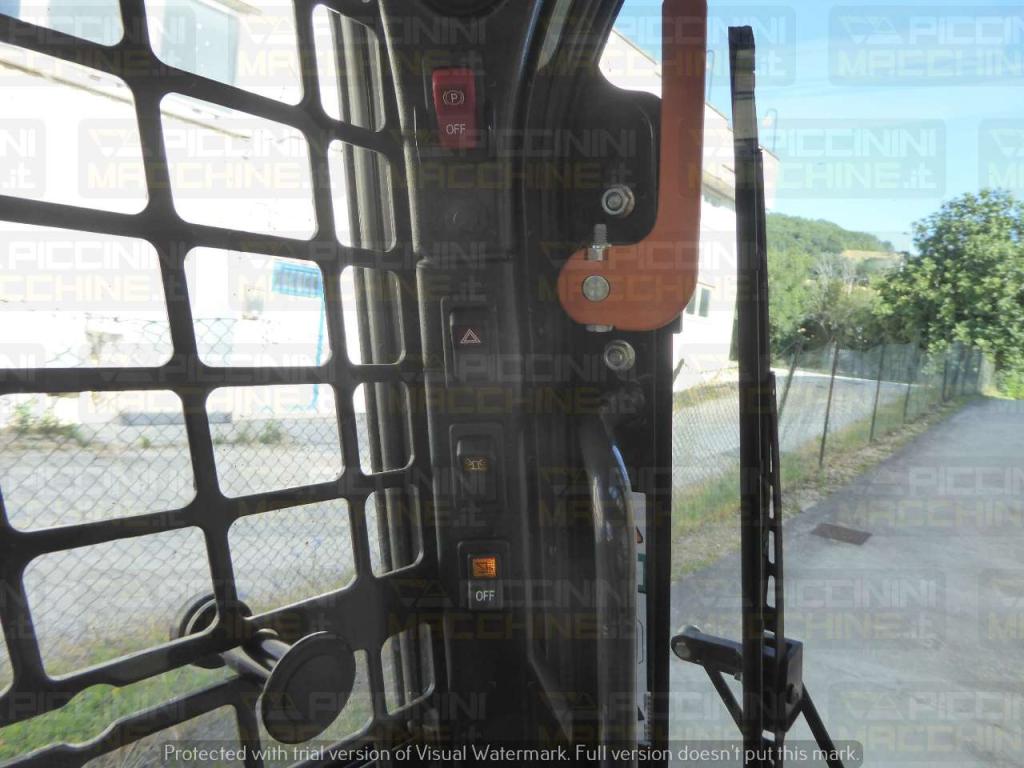 Bobcat S590 HF Photo 25