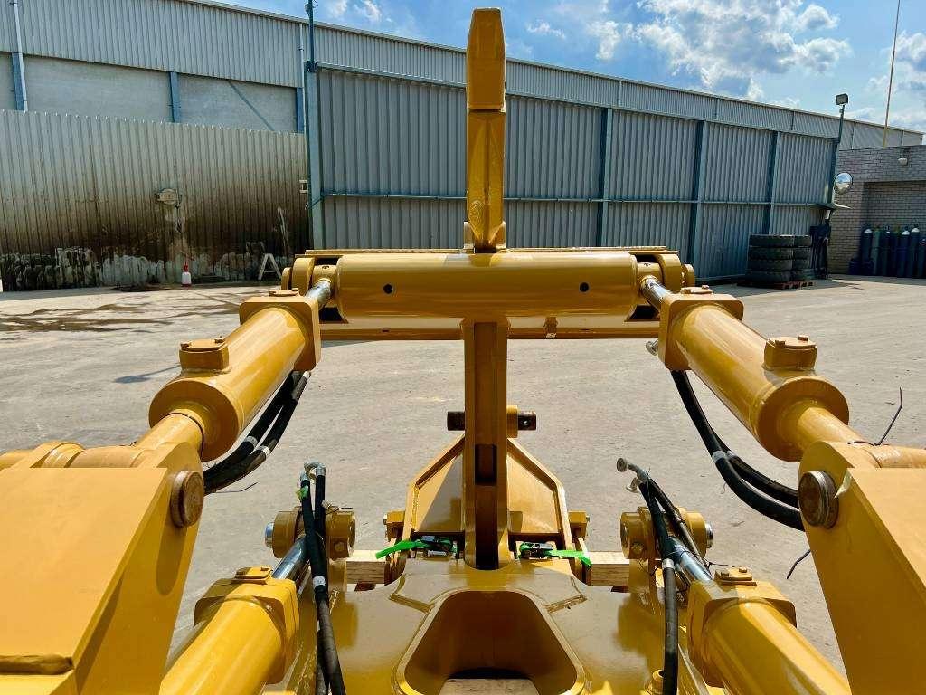Caterpillar D7 / D7H / D7R SS Ripper Photo 6