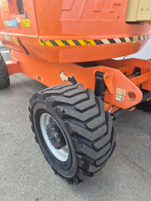 JLG 800 AJ Photo 10