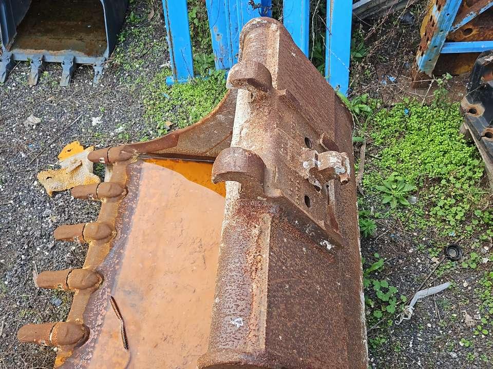 Loader bucket for mm 1000 attacco Klac F Photo 1