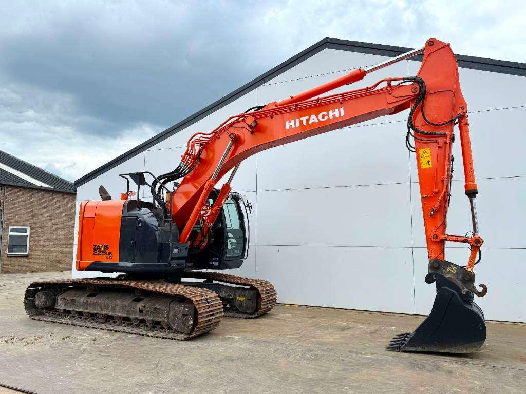Hitachi ZX 225 US LC-5 B - Automatic Greasing / Camera Photo 7