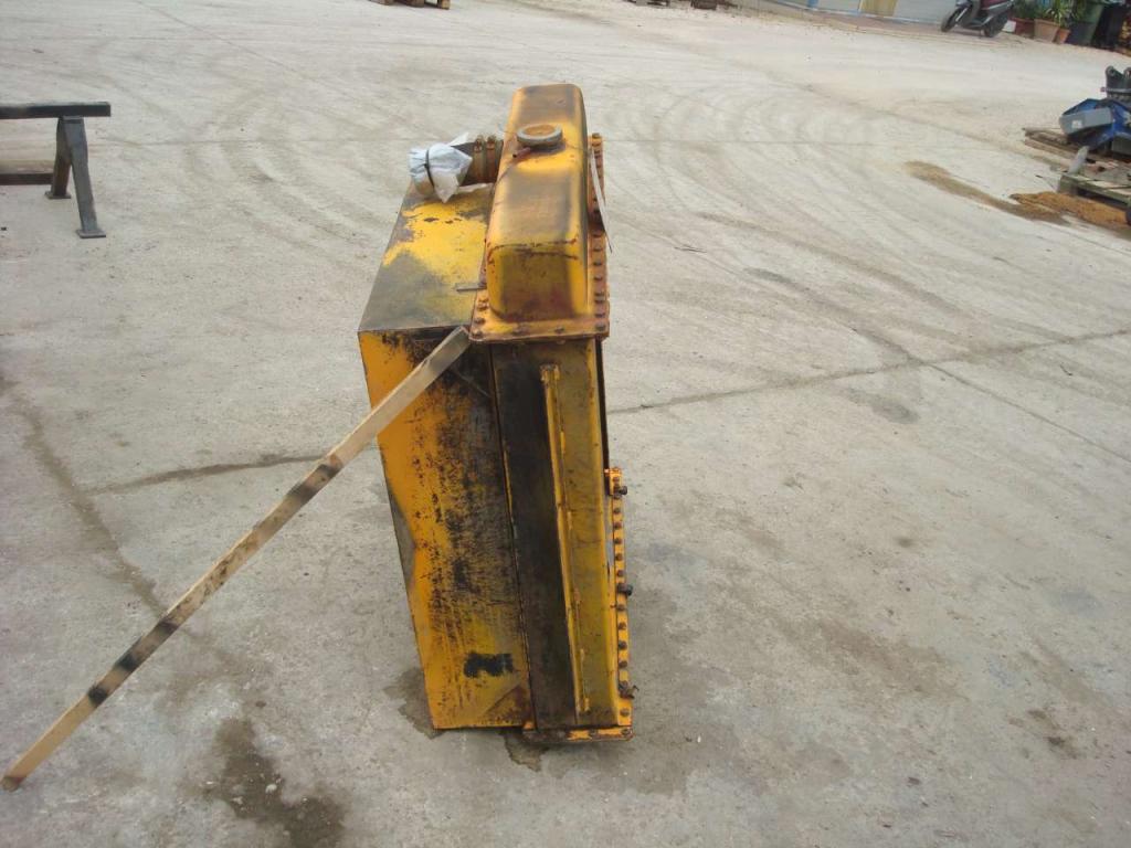 Water radiator for Fiat Allis 645 Photo 1