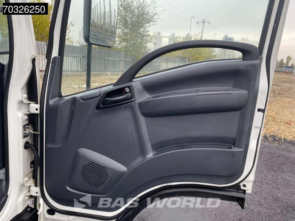 Isuzu P75 5.2 4X2 Photo 30