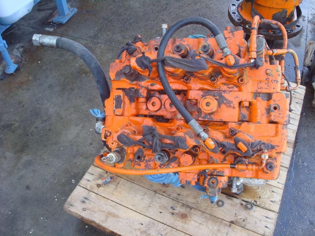 Hydraulic distributor for Fiat Hitachi FH450.3 Photo 5