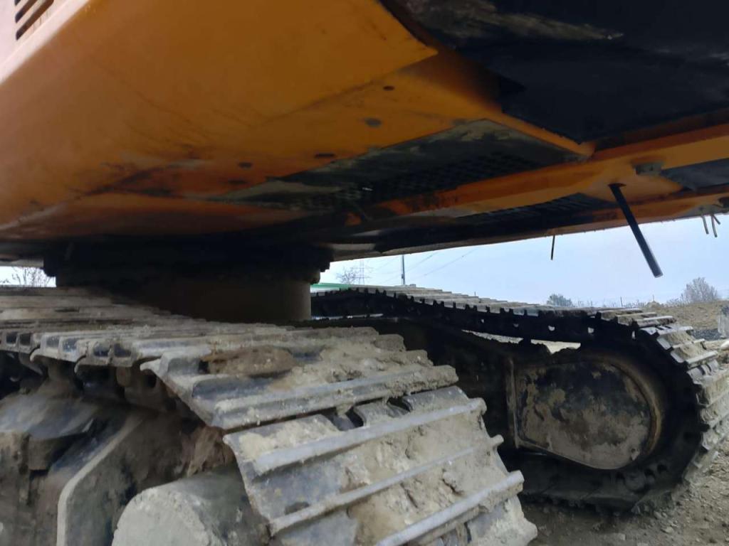 JCB JS235HD Photo 12