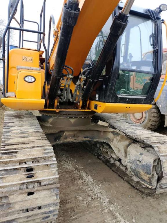 JCB JS235HD Photo 3