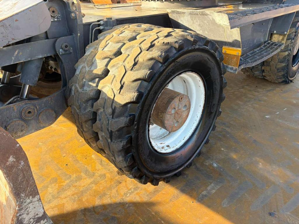 Volvo EW160 Photo 11