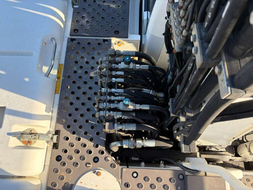 Volvo EW160 Photo 29