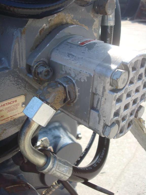 Servocontrol hydraulic pump for Hitachi ZW 310 Photo 2