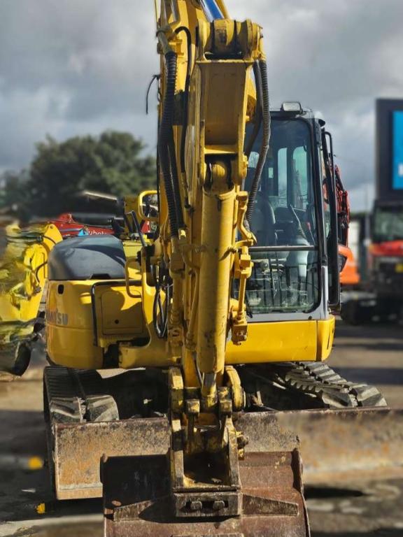 Komatsu PC78MR-6 Photo 4