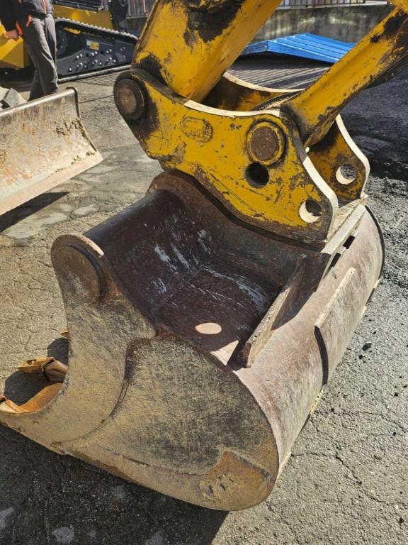 Komatsu PC78MR-6 Photo 5
