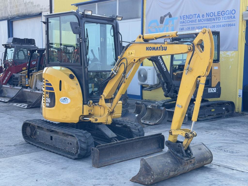 Komatsu PC26MR-3 Photo 2