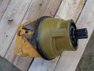 Track motor for Liebherr 954 B sold by PRV Ricambi Srl