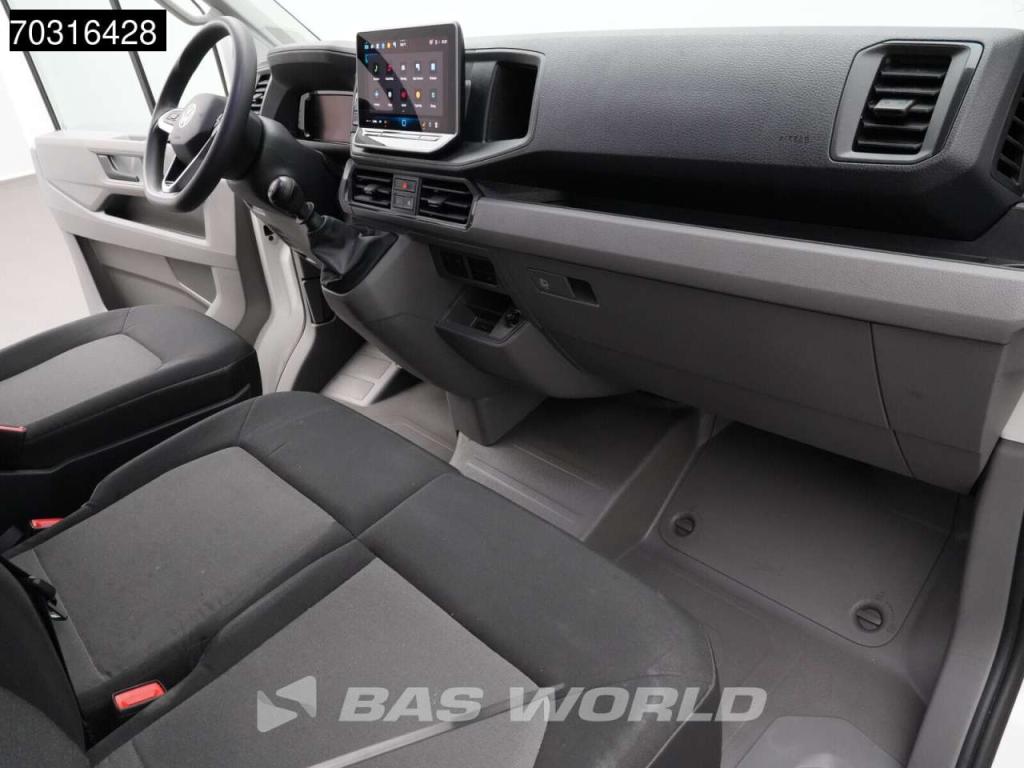 Volkswagen Crafter 140pk 2025 model L3H3 Airco Camera CarPlay Parkeersensoren v+a Euro6 L2H2 Airco Photo 13