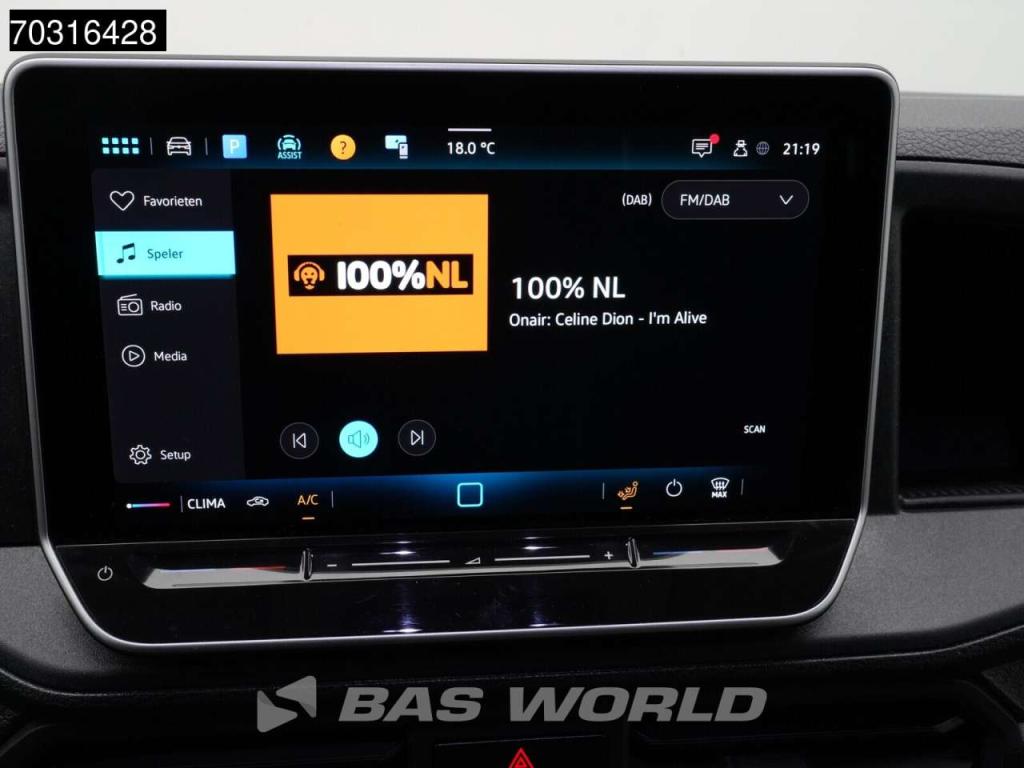 Volkswagen Crafter 140pk 2025 model L3H3 Airco Camera CarPlay Parkeersensoren v+a Euro6 L2H2 Airco Photo 19