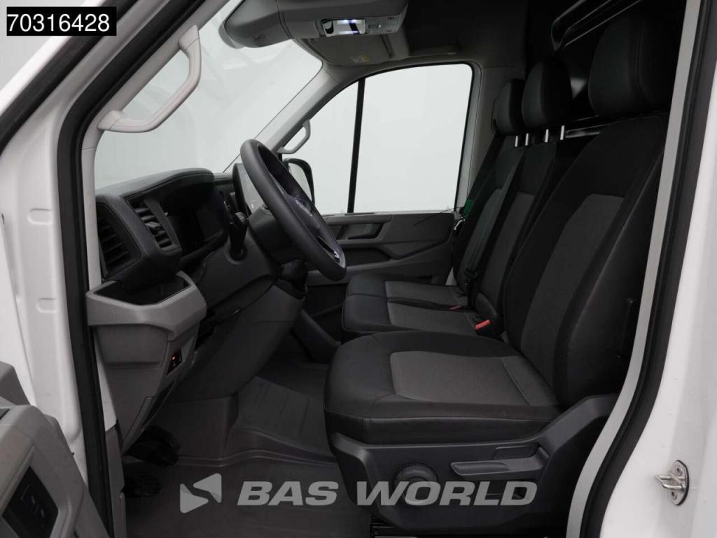 Volkswagen Crafter 140pk 2025 model L3H3 Airco Camera CarPlay Parkeersensoren v+a Euro6 L2H2 Airco Photo 3