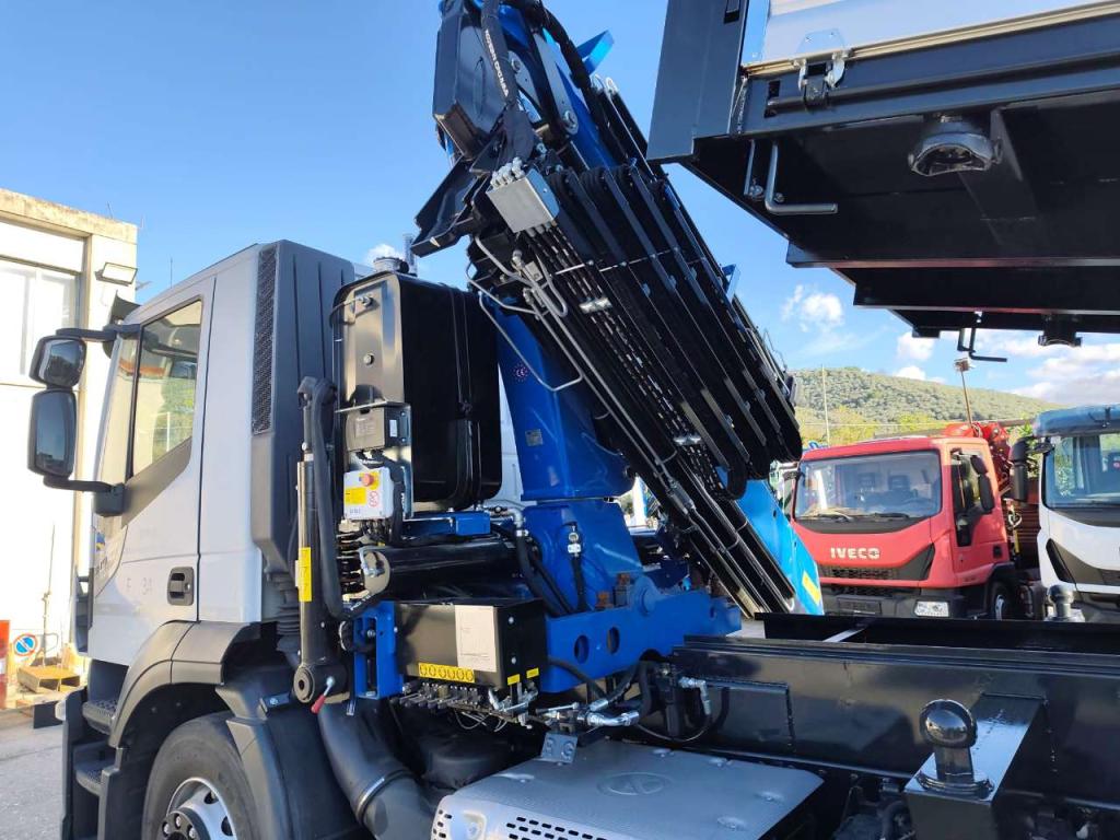 Iveco STRALIS AD 260S31 Y/P Photo 24