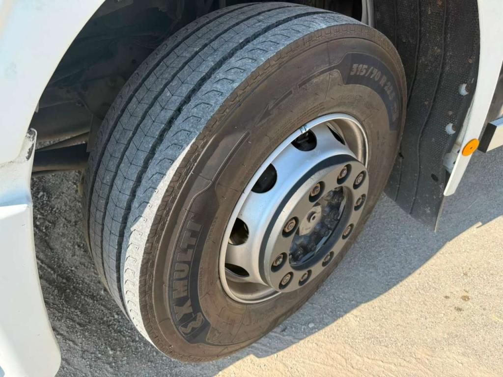 Iveco 420 Photo 9