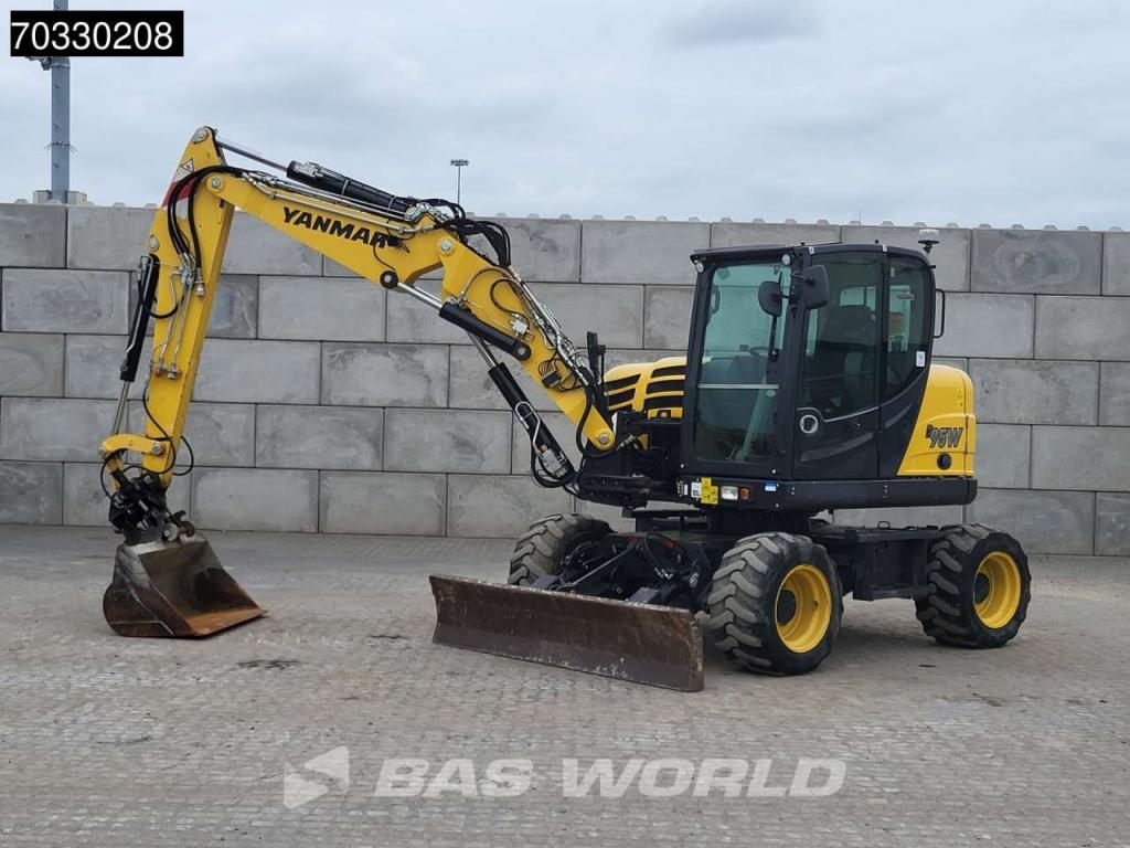 Yanmar B95W B95W Auto Greasing - A/C Photo 3