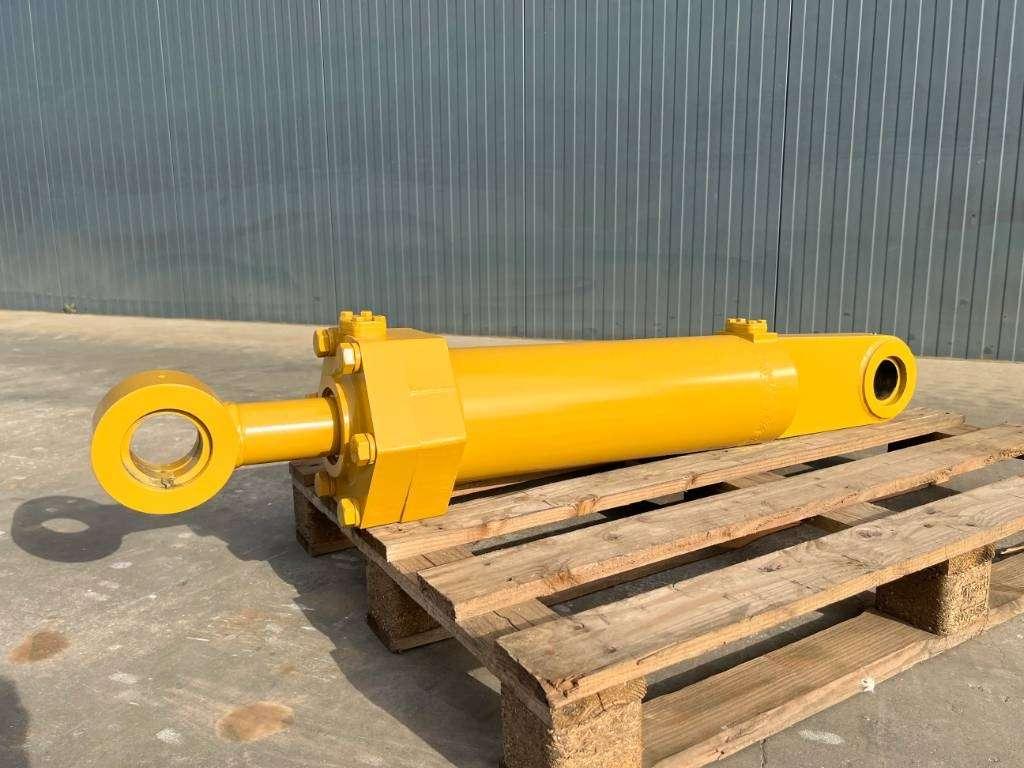 Caterpillar D8 Cylinder Photo 1