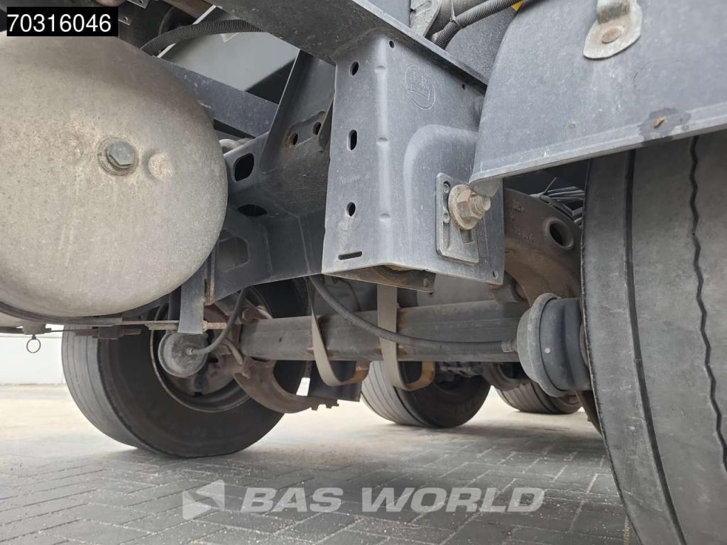 Kässbohrer CS 3 axles Lift Axle 40ft Photo 17