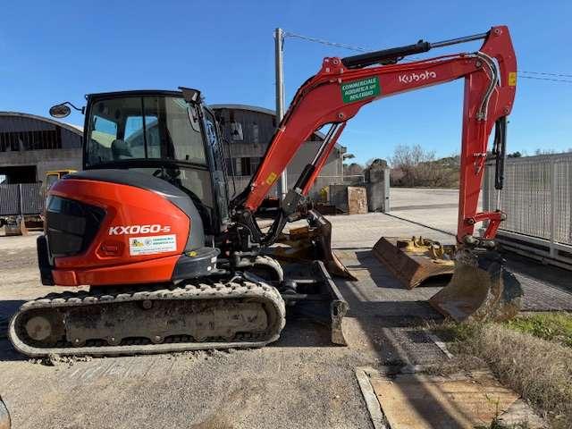 Kubota KX060 Photo 3