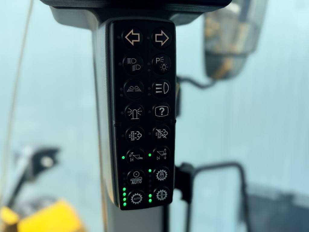 Caterpillar 966M Photo 12