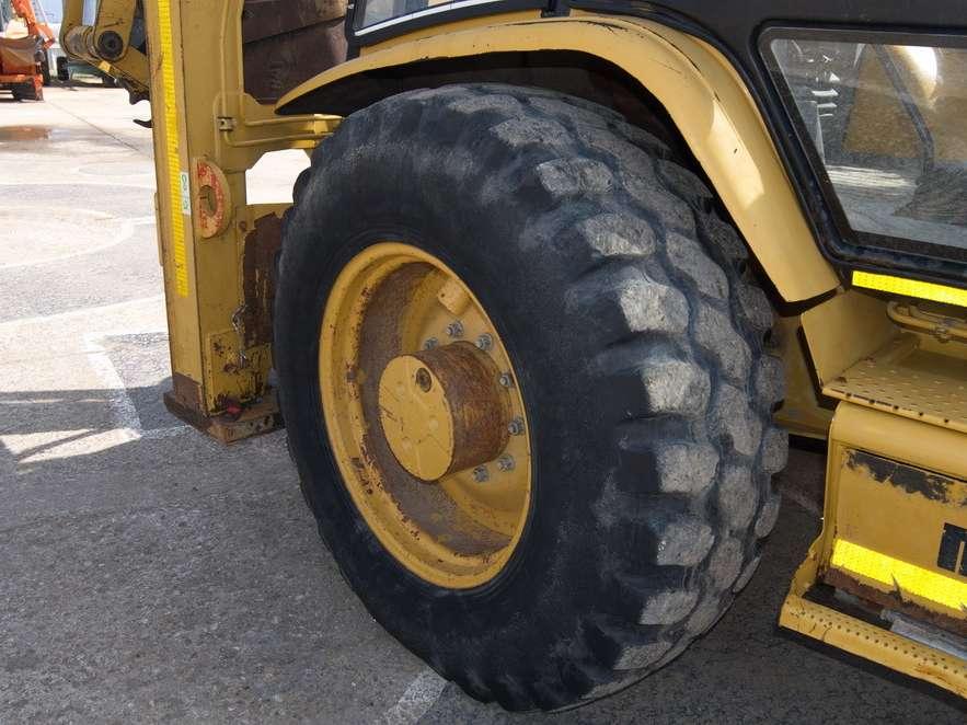 Caterpillar 438C Photo 7