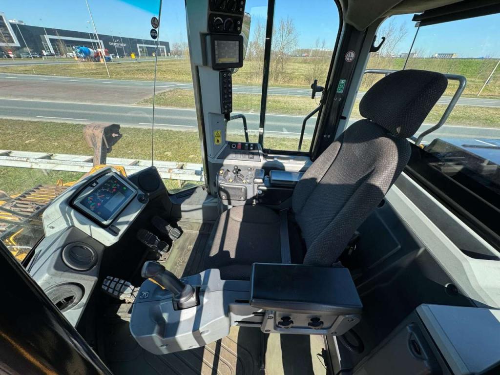 Caterpillar 972M Photo 17