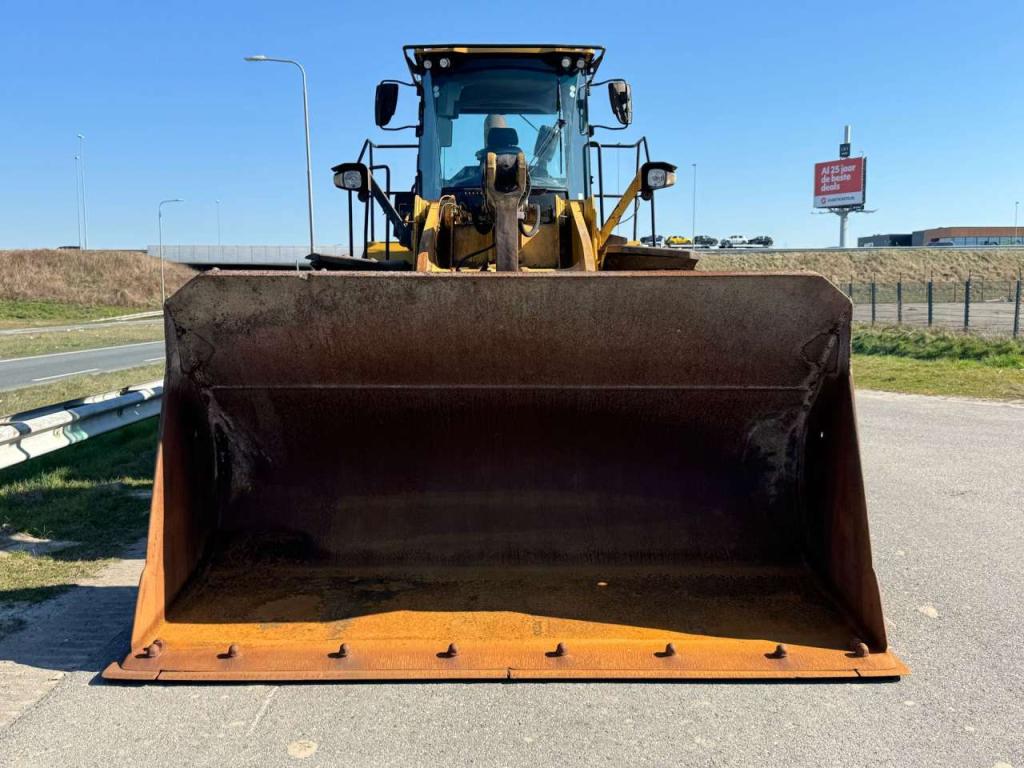 Caterpillar 972M Photo 9