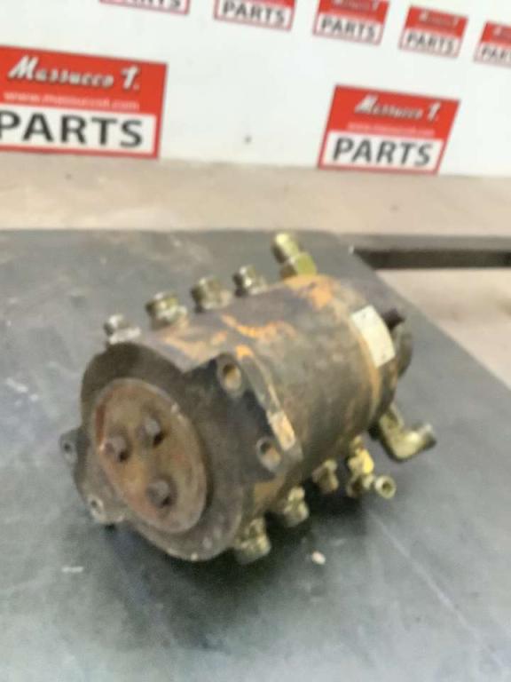 Rotating joint for Neuson 3402 Photo 3