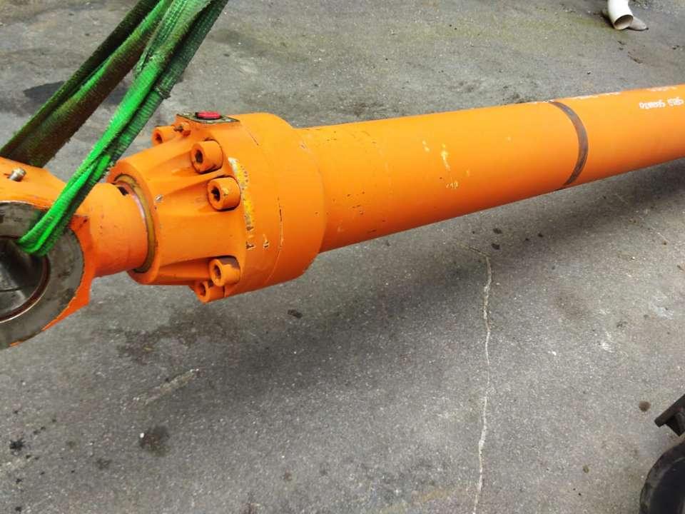 Arm cylinder (stick) for Hitachi EX 800 Photo 4
