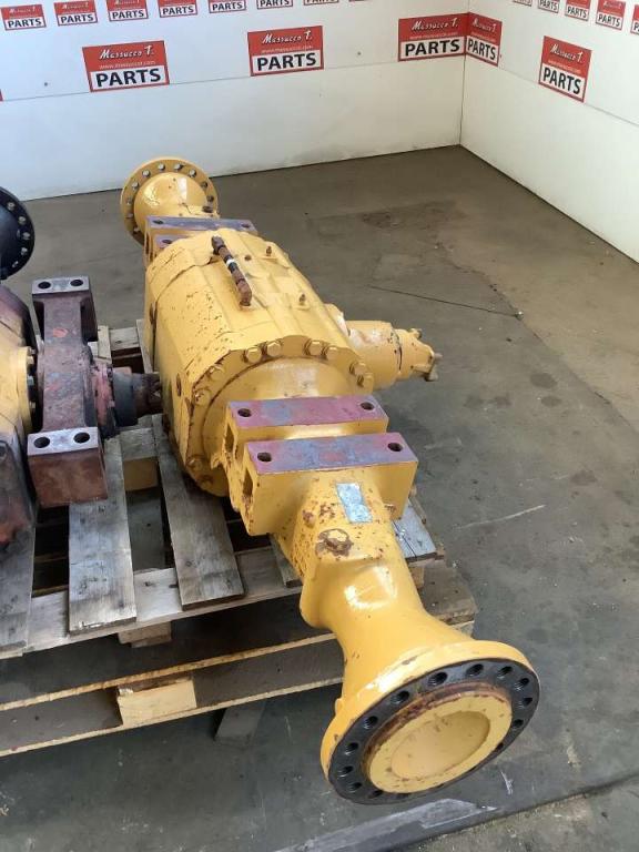 Front axle for Caterpillar 924G Photo 3