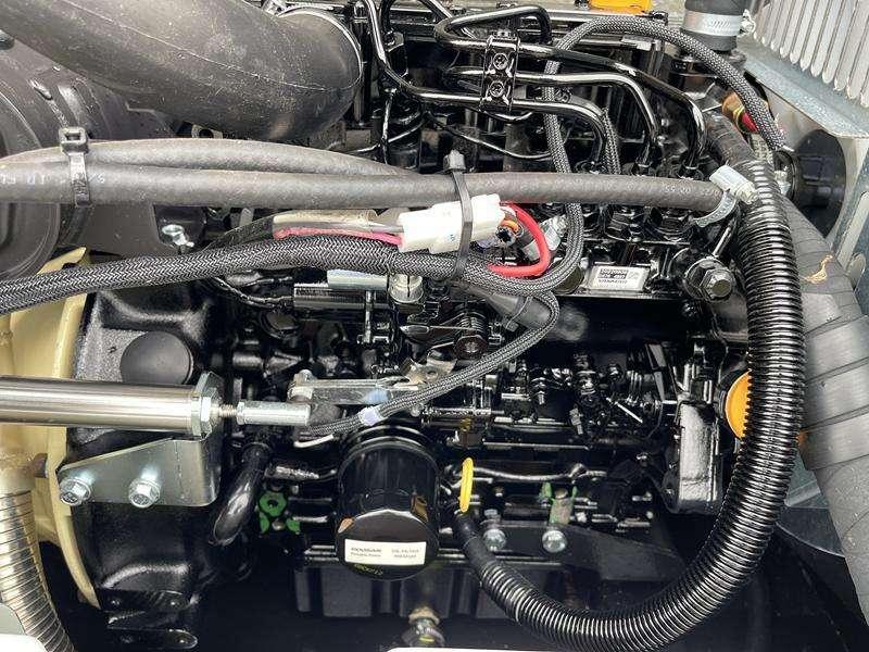 Doosan 7/25 - G - N Photo 17