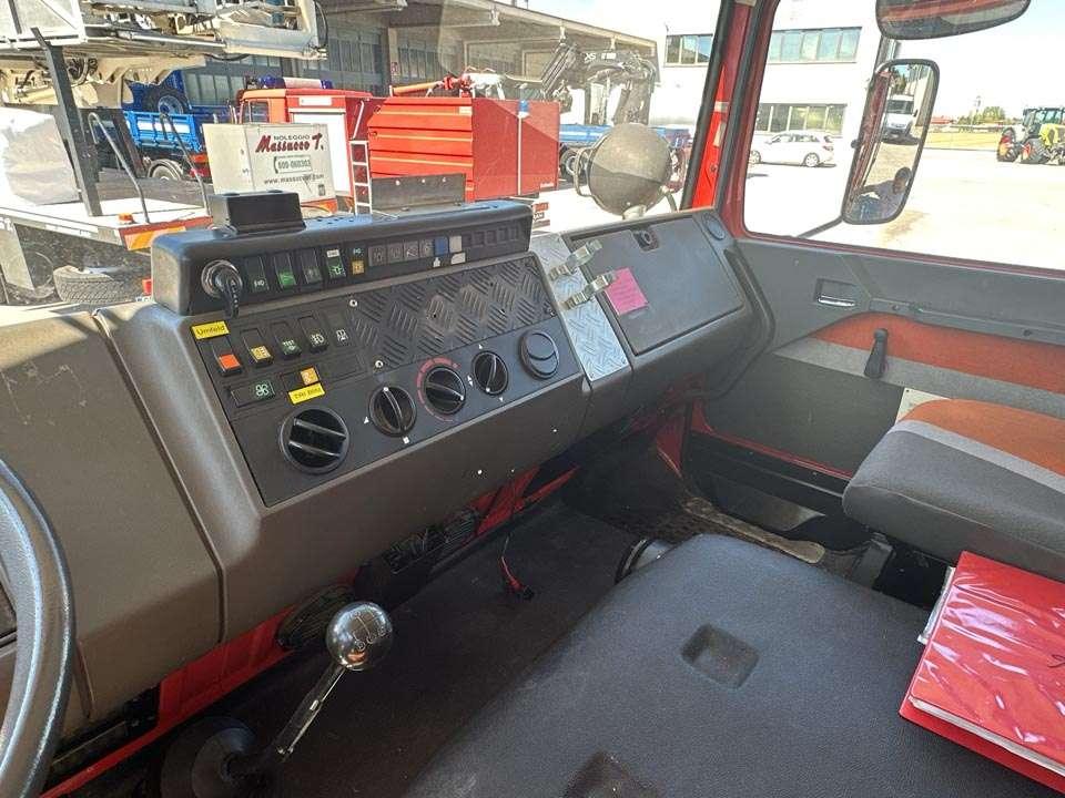 Iveco Magirus TLF 16-25 4x2 Photo 19