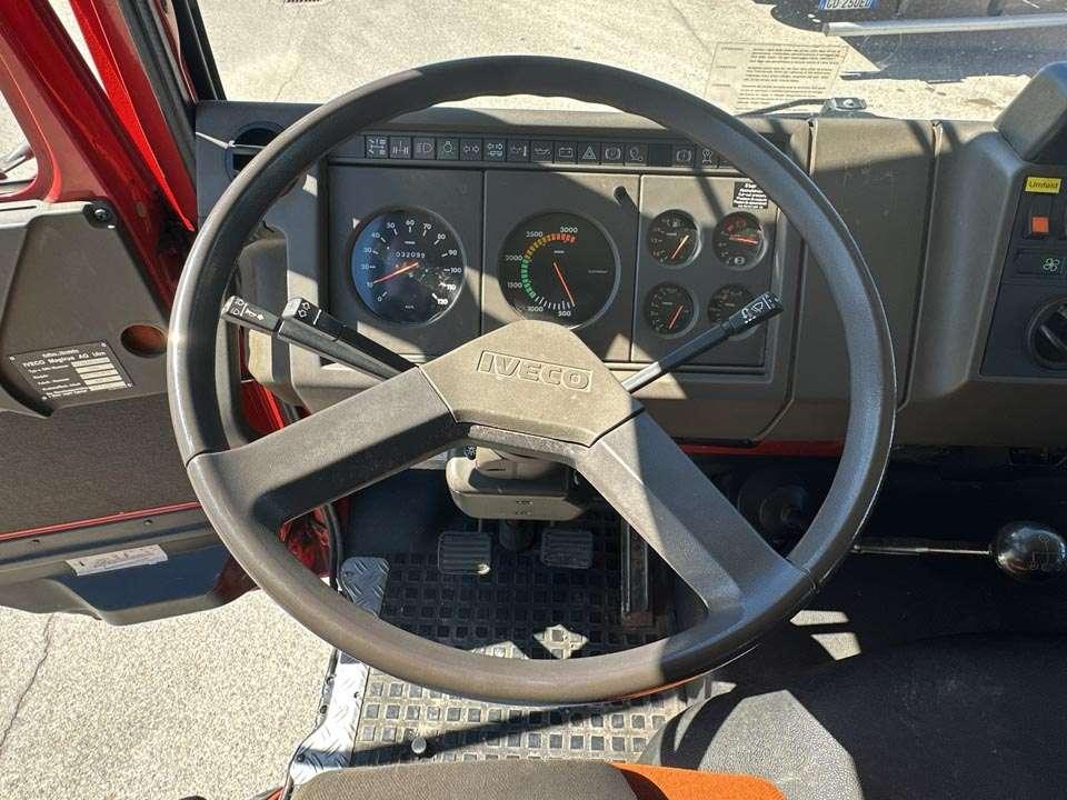 Iveco Magirus TLF 16-25 4x2 Photo 20
