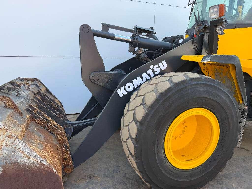 Komatsu WA200PZ-6 - Auto Greasing / Joystick Controls / AC Photo 17
