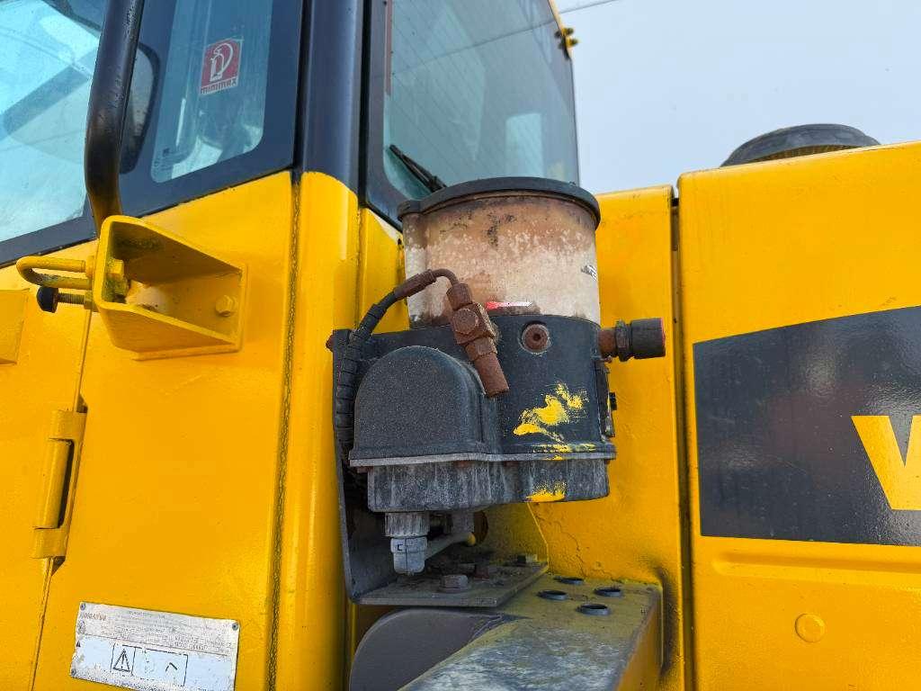 Komatsu WA200PZ-6 - Auto Greasing / Joystick Controls / AC Photo 25