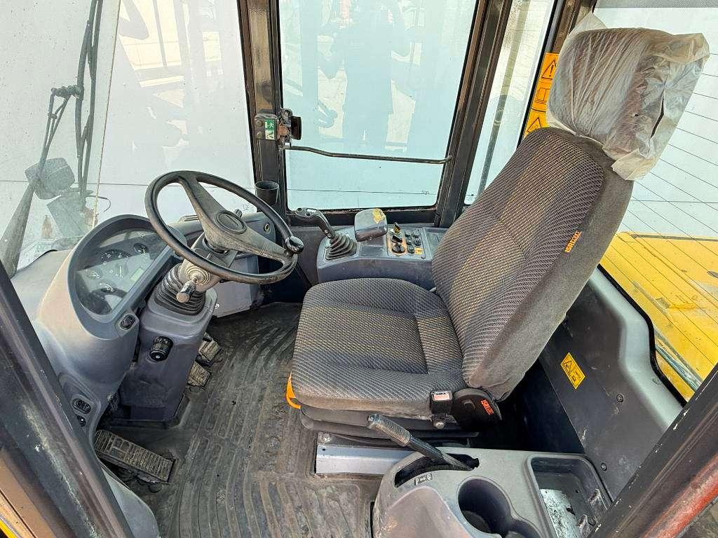 Komatsu WA200PZ-6 - Auto Greasing / Joystick Controls / AC Photo 8