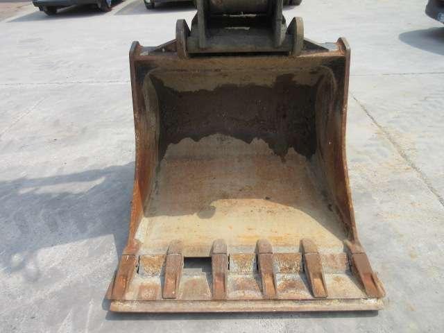 Hitachi ZX160 W Photo 9