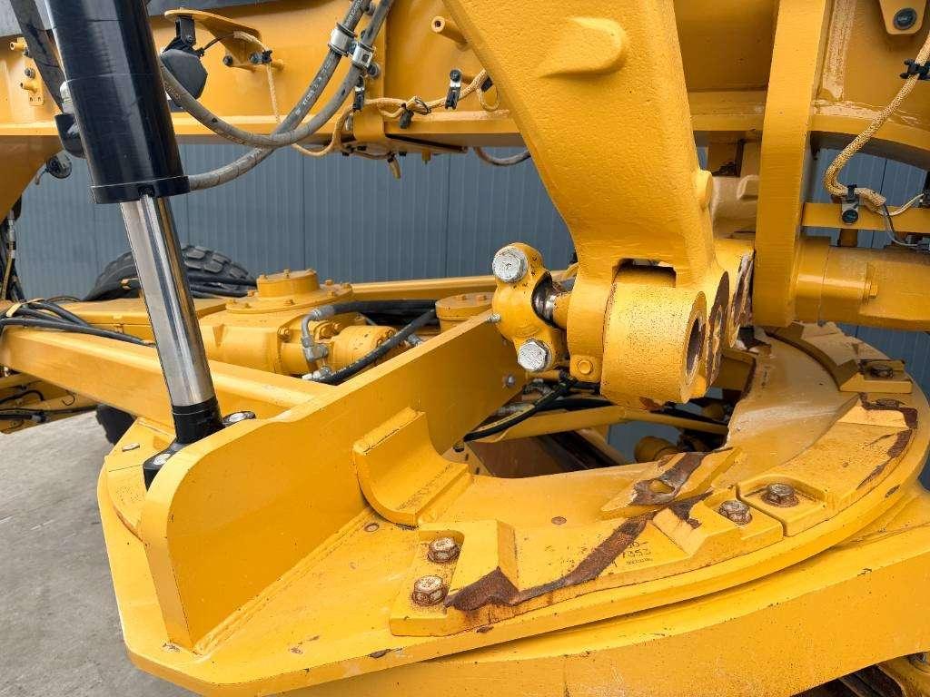 Caterpillar 140M3 Photo 21