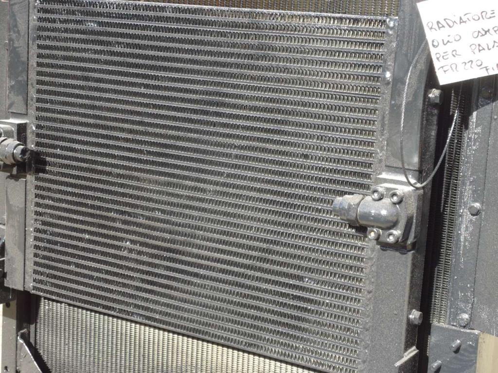 Hydraulic oil cooler for Fiat Hitachi FR220 Photo 3
