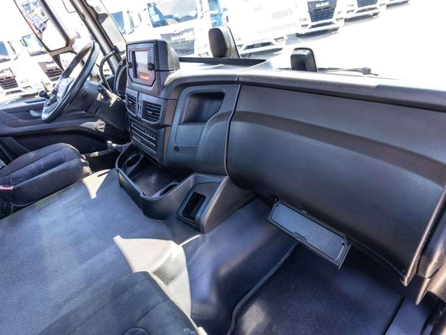 Iveco X-WAY 460 Photo 20